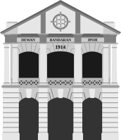 Ipoh City Hall Building (middle)