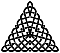 Celtic Knot Triangle 2