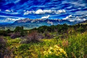 openclipart圖庫：Surreal Colorado Landscape